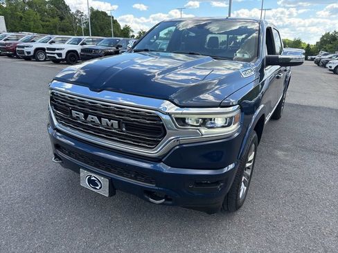 Used 2022 RAM 1500 Limited w/ Body Color Bumper Group AWD/4WD image 3