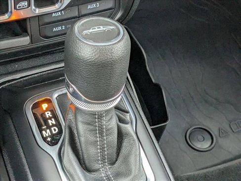 Used 2025 Jeep Gladiator Sport AWD/4WD image 12
