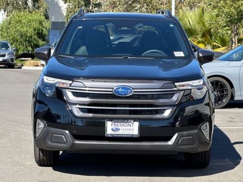 New 2025 Subaru Forester Premium w/ Convenience Package #1 AWD/4WD image 6