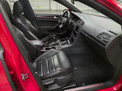 Used 2016 Volkswagen GTI Autobahn w/ Lighting Package (SEL) FWD image 32