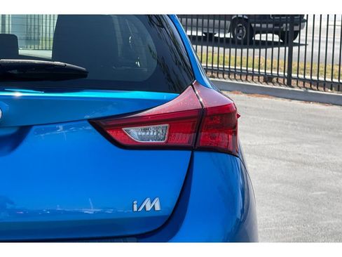 Used 2017 Toyota Corolla iM w/ Carpet Mat Package image 17