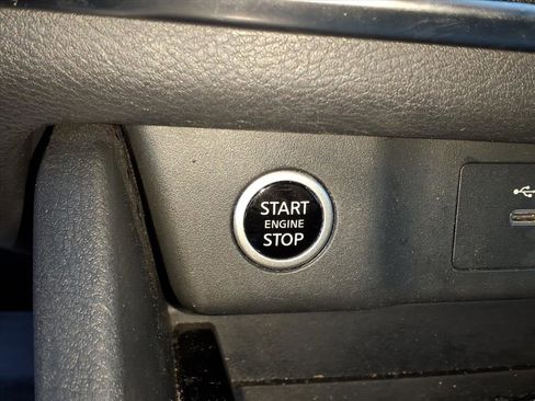 Used 2023 Nissan Rogue SV w/ SV Premium Package image 13