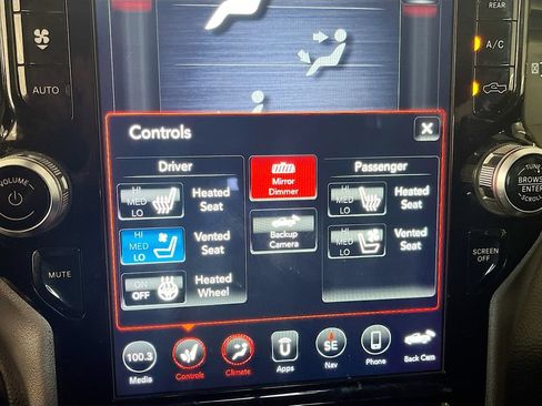 Used 2020 RAM 1500 Laramie w/ Sport Appearance Package AWD/4WD image 20