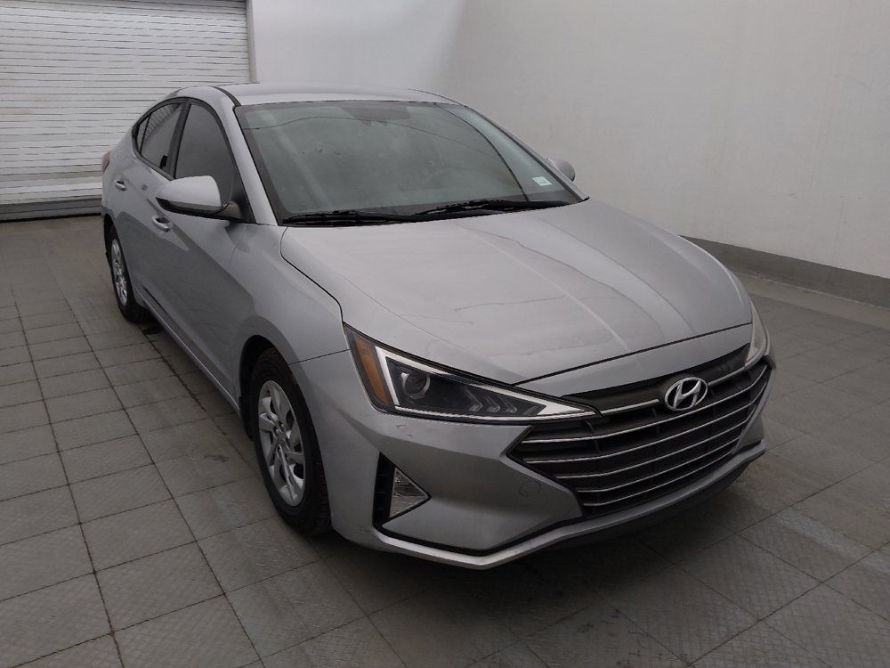 Used 2020 Hyundai Elantra SE w/ Cargo Package (C1) FWD image 13
