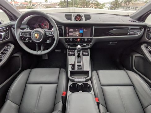 New 2025 Porsche Macan S image 22