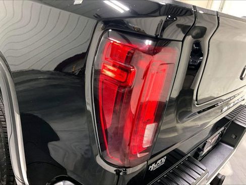 Used 2024 GMC Sierra 1500 SLT image 29