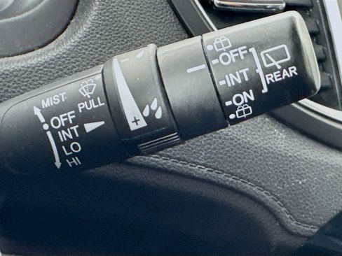 Used 2016 Honda CR-V Touring image 13