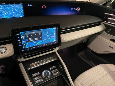 New 2026 Lincoln Nautilus Reserve AWD/4WD image 25