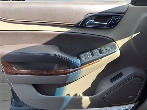 Used 2015 Chevrolet Tahoe LTZ image 16