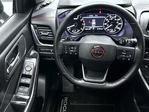 Certified 2025 Nissan Rogue SV AWD/4WD image 12