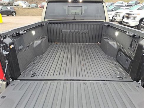 Used 2024 Toyota Tacoma Limited image 30