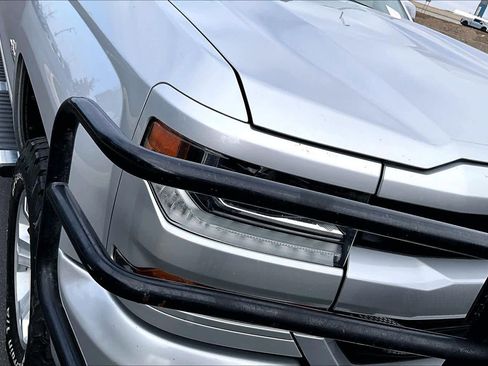 Used 2018 Chevrolet Silverado 1500 LT w/ Texas Edition image 27