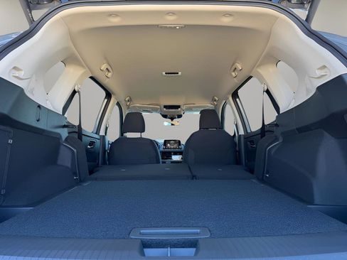 New 2026 Nissan Rogue SV image 9