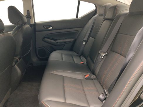 Used 2023 Nissan Altima 2.5 SR w/ SR Premium Package FWD image 18