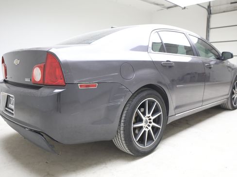 Used 2010 Chevrolet Malibu LT FWD image 4