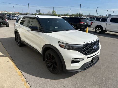 Used 2020 Ford Explorer ST w/ ST Street Pack image 23