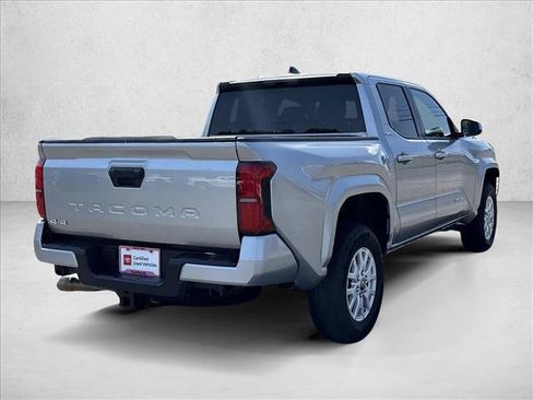 Certified 2025 Toyota Tacoma SR5 AWD/4WD image 5