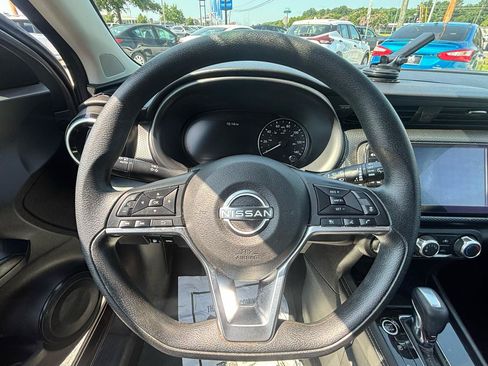 Used 2023 Nissan Kicks SV FWD image 45