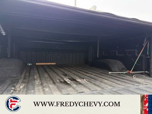 Used 2022 GMC Sierra 2500 AT4 image 17