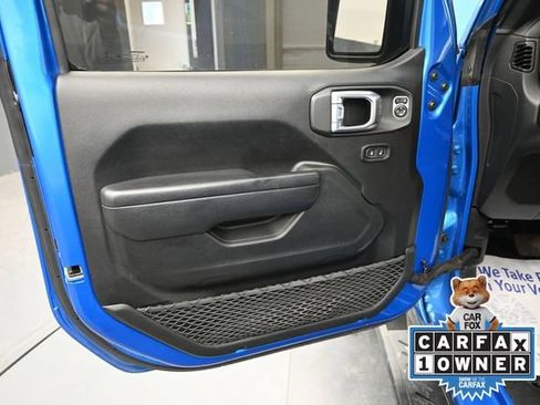 Used 2022 Jeep Wrangler Unlimited Sport w/ Sun And Sound Package AWD/4WD image 14