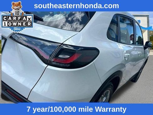 Used 2025 Honda HR-V LX image 9
