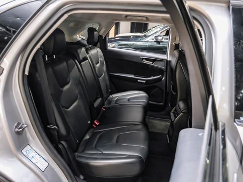 Used 2018 Ford Edge Titanium w/ Technology Package image 41