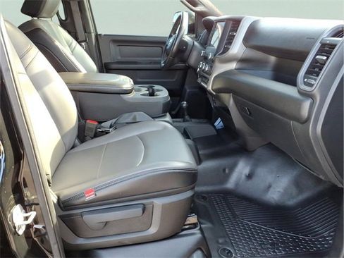 Used 2022 RAM 2500 Tradesman w/ Chrome Appearance Group image 22