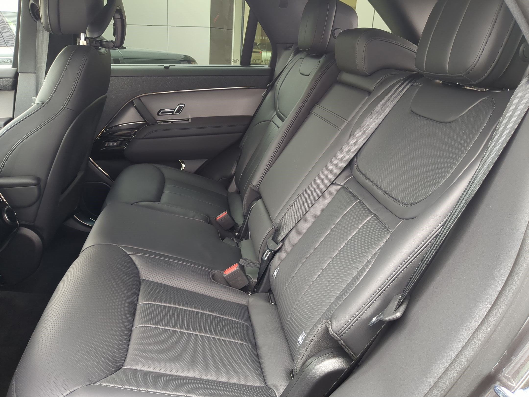 New 2026 Land Rover Range Rover Sport Dynamic SE AWD/4WD image 28