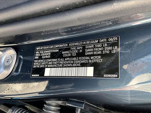 Certified 2026 Volvo V60 B5 Cross Country Plus w/ Protection Package Premier image 18