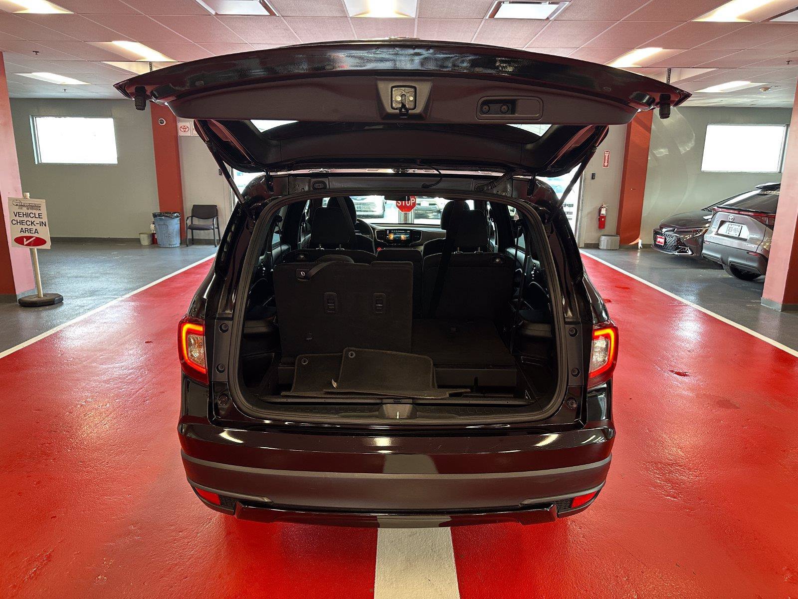 Used 2022 Honda Pilot Sport image 25