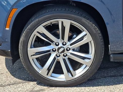 Certified 2025 Cadillac Escalade Sport Platinum AWD/4WD image 6