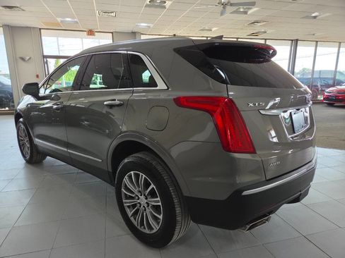 Used 2018 Cadillac XT5 Luxury w/ Driver Awareness Package AWD/4WD image 5