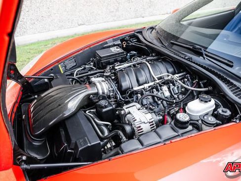 Used 2011 Chevrolet Corvette Z06 w/ Z06 Carbon Fiber Package RWD image 2