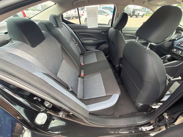 Used 2025 Nissan Versa SV FWD image 14