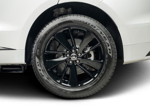Used 2025 Jaguar F-PACE R-Dynamic S AWD/4WD image 26