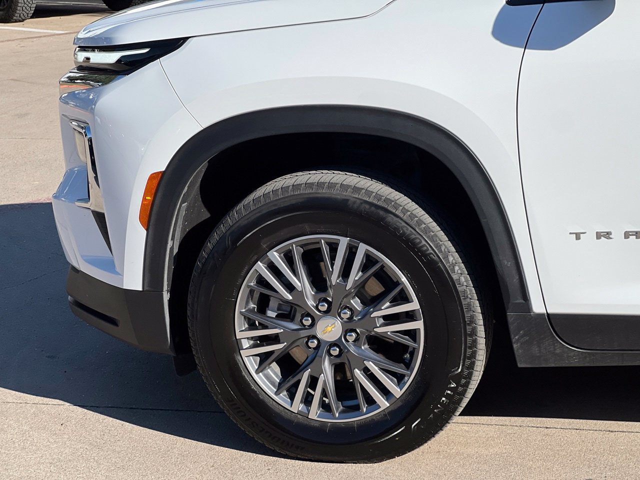 Used 2026 Chevrolet Traverse LT AWD/4WD image 11