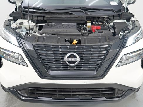 Used 2023 Nissan Rogue SV w/ SV Premium B Package image 7