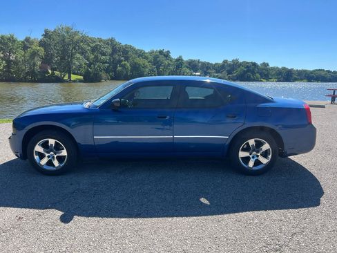 Used 2009 Dodge Charger SXT RWD image 1