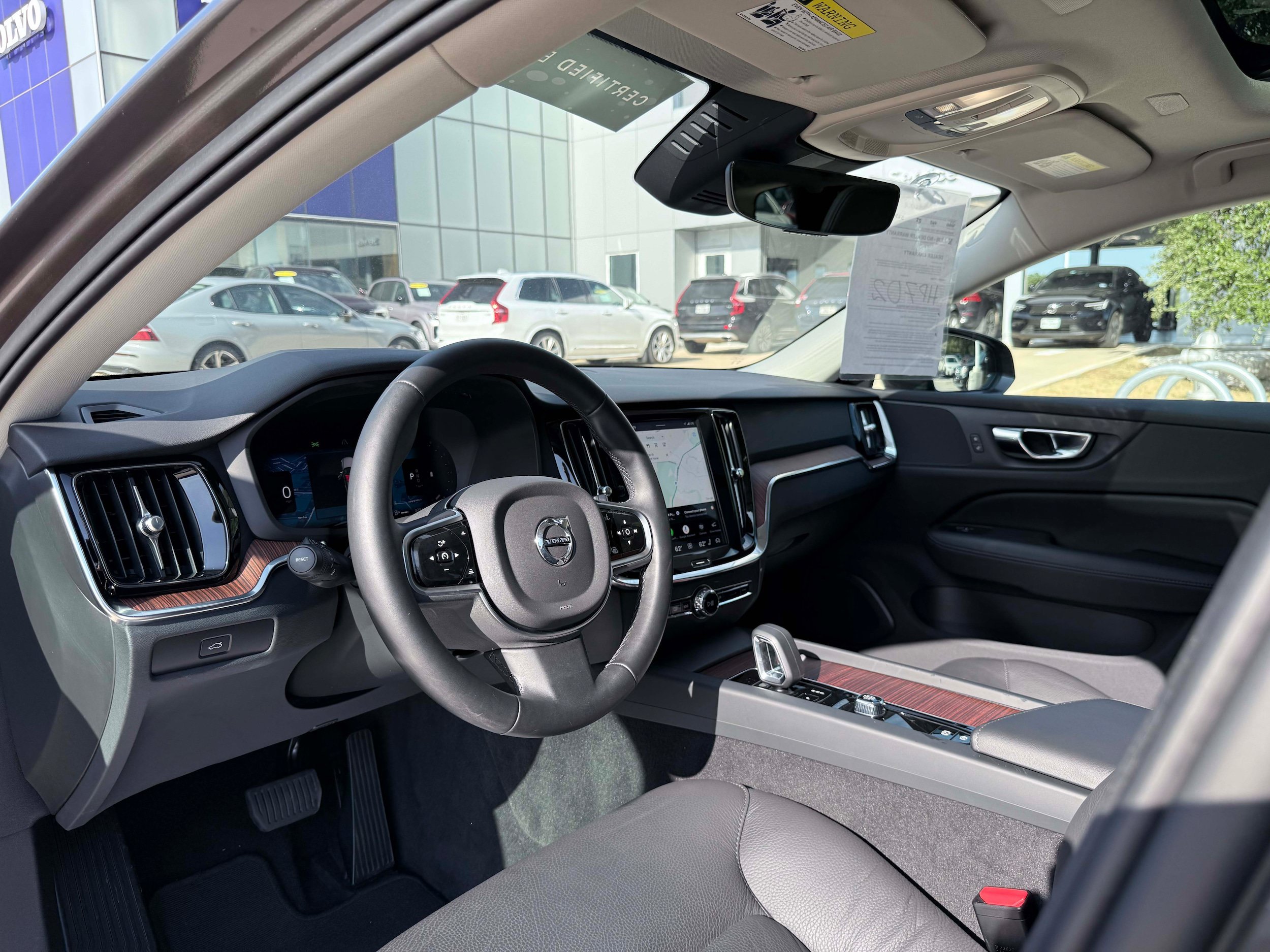 Certified 2025 Volvo V60 B5 Cross Country Plus AWD/4WD image 10