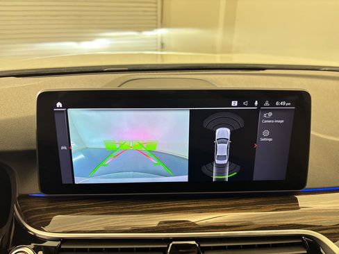 Used 2023 BMW 530i w/ Convenience Package image 28