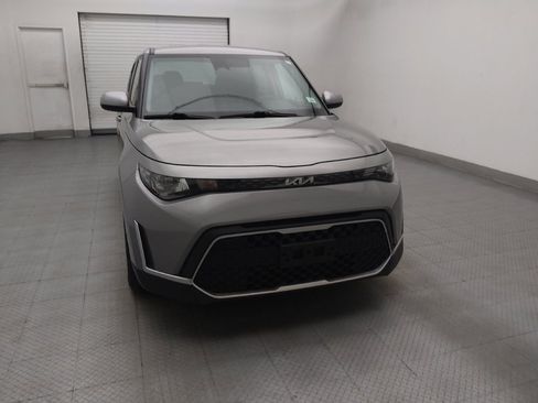 Used 2023 Kia Soul LX FWD image 14