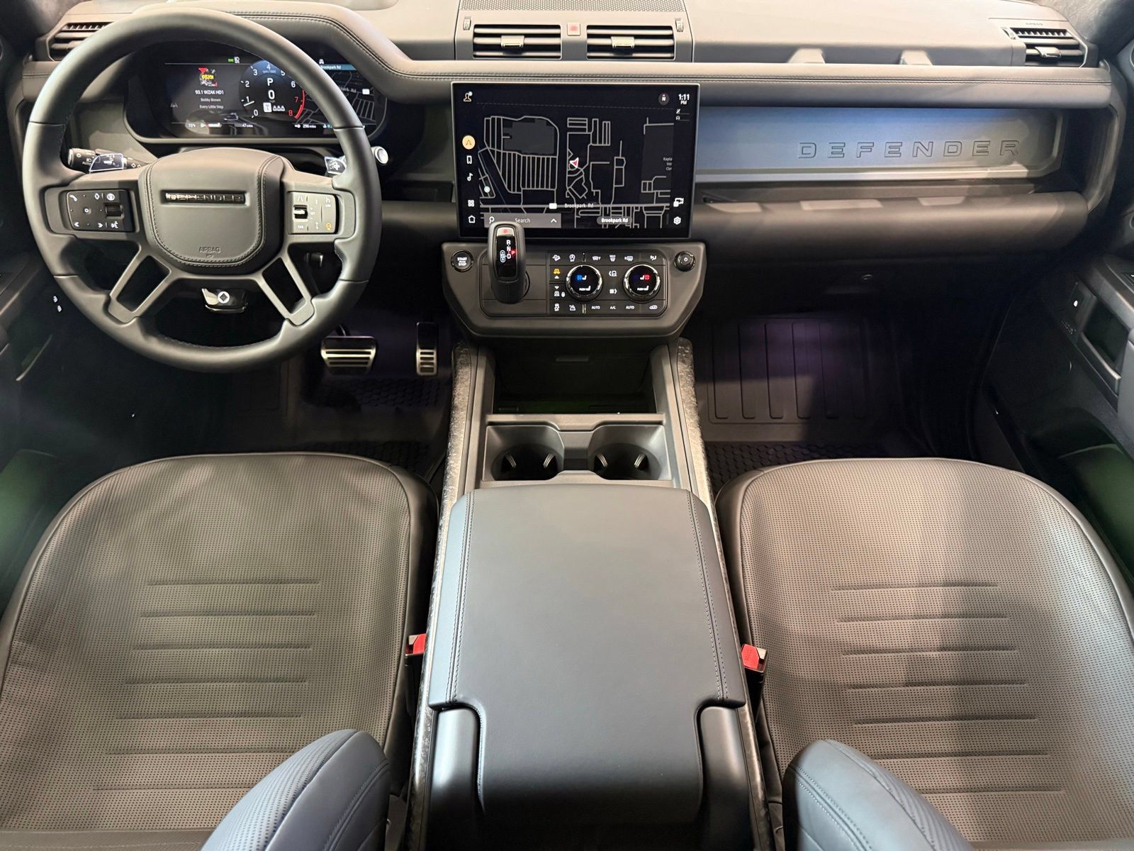 New 2026 Land Rover Defender 110 OCTA AWD/4WD image 23