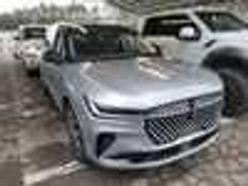 Used 2024 Lincoln Nautilus Reserve image 7