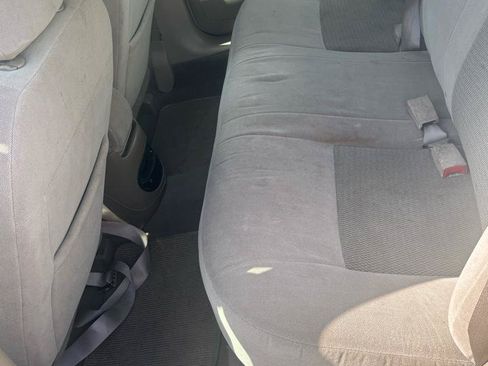Used 2006 Ford Taurus SE FWD image 16