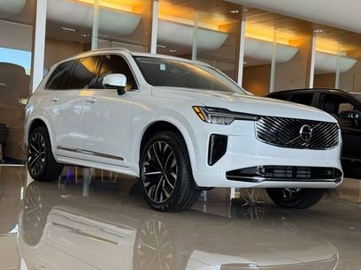 New 2025 Volvo XC90 T8 Plus w/ Protection Package Premier