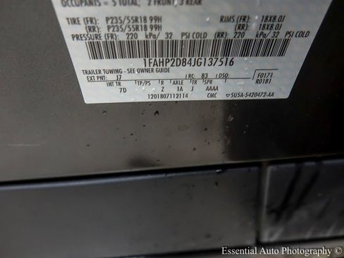 Used 2018 Ford Taurus SE image 27