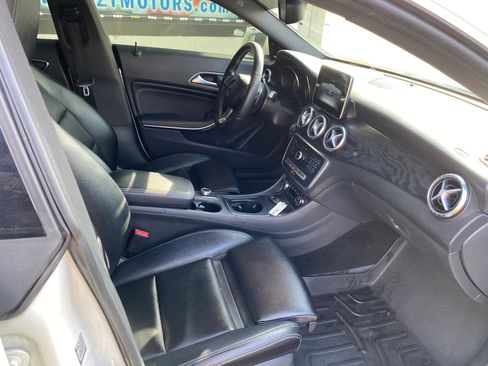 Used 2017 Mercedes-Benz CLA 250 4MATIC image 12