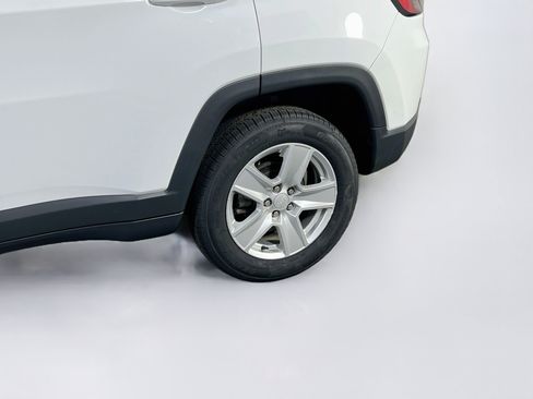 Used 2022 Jeep Compass Latitude AWD/4WD image 28
