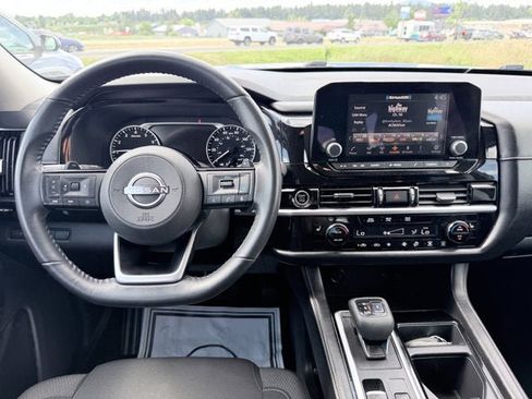 Certified 2022 Nissan Pathfinder SV AWD/4WD image 12