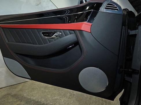 Used 2024 Bentley Continental GT V8 image 21